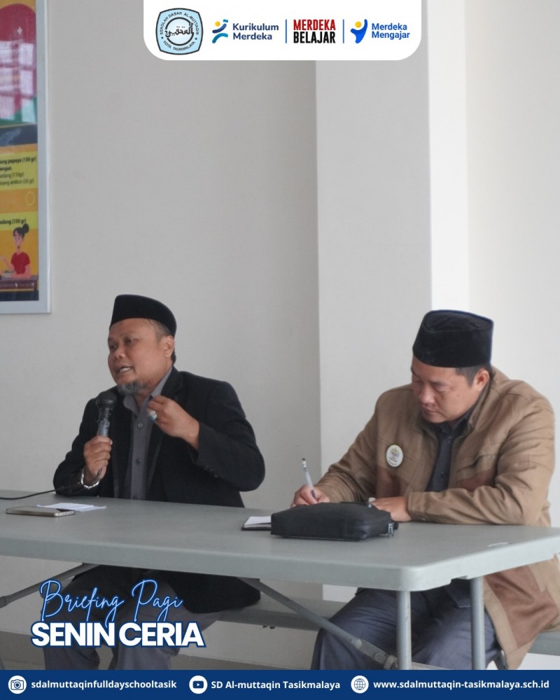 Briefing Pagi Guru Senin Ceria